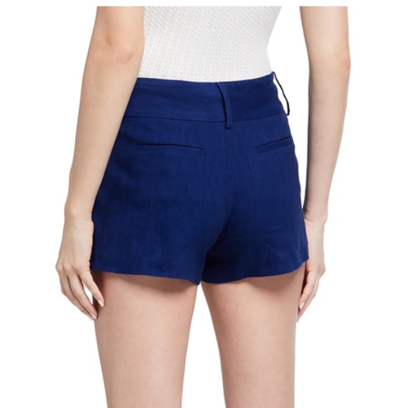 NWT $590 Alice + Olivia ~2-PIECE~ Blazer and Short Suit Set in Size 8! - Picture 6 of 8